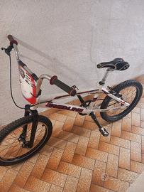 BMX REDLINE B-52