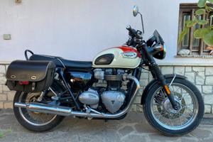 Triumph BONNEVILLE T100