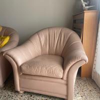 DIVANO E POLTRONE VERA PELLE
