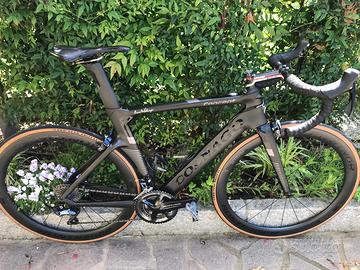 Bici colnago concept, taglia M