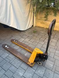 Transpallet portata 2000 kg