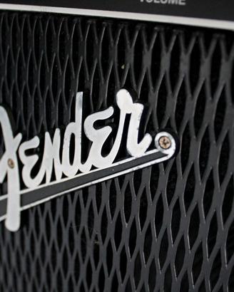 Amplificatore per chitarra Fender25r