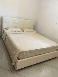 Letto matrimoniale 