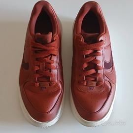 Nike Air numero 38 praticamente nuove.