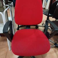 Sedia rossa da ufficio schienale alto