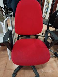 Sedia rossa da ufficio schienale alto