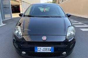 Fiat Punto 0.9 benzina, comoda e sportiva