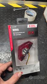 faro posteriore moto 