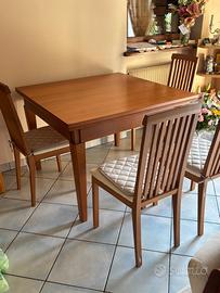 Elegante estendibile tavolo da pranzo in legno