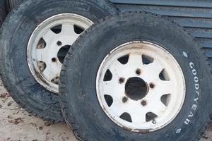 cerchi land rover defender