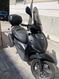 BEVERLY 300 S - 12.000 KM