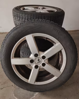 gomme complete Nokian invernali 