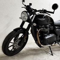 Triumph Street Twin 900 – Jet Black 2022