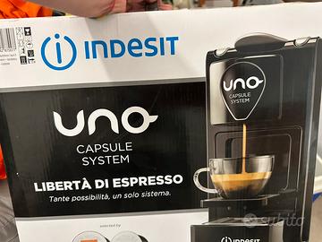 Macchina da caffè Indesit UNO Capsule System