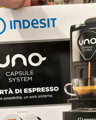 Macchina da caffè Indesit UNO Capsule System