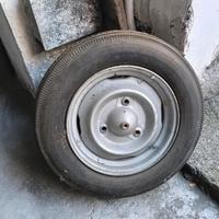 Renault R4 - cerchi diversi