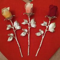 rosa porcellana capo di monte e stelo argentato