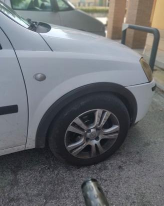 Auto mobile