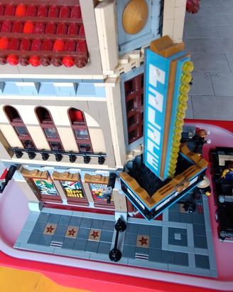 LEGO Creator Expert Palace Cinema set 10232