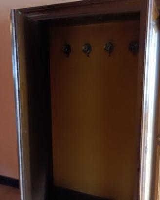 armadio porta abiti