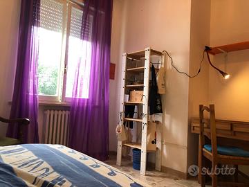 Accogliente camera singola in villa (Forlì città)