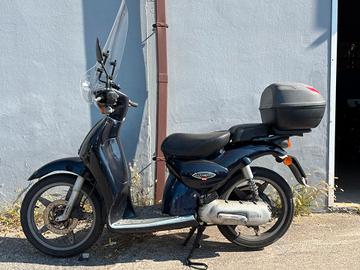 Aprilia Scarabeo