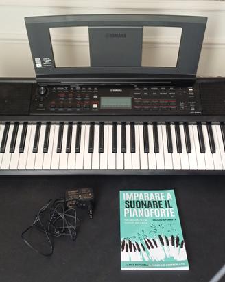 Yamaha PSR-E383 nuova mai usata + libro in omaggio