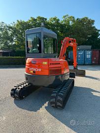 Escavatore Hitachi