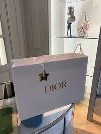 Busta Dior