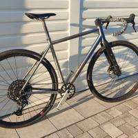 telaio titanio gravel