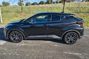 Toyota C-HR 1.8 Hybrid E-CVT Lounge