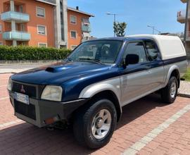 L200 2 porte 4 posti gancio traino