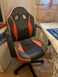 SEDIA GAMING CONS A MANO