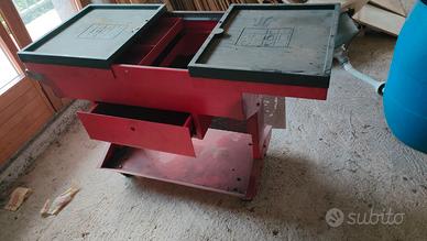 Carrello portautensili da officina