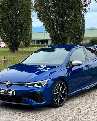 Volkswagen Golf 8 R 2.0 TSI DSG 4Motion AKRAPOVICH