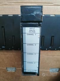 GE FANUC 90-30 IC693ALG220D SCHEDA 4 INPUT ANALOG.