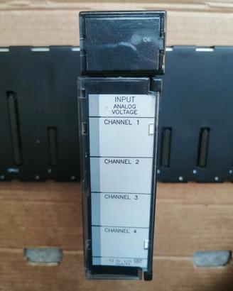 GE FANUC 90-30 IC693ALG220D SCHEDA 4 INPUT ANALOG.