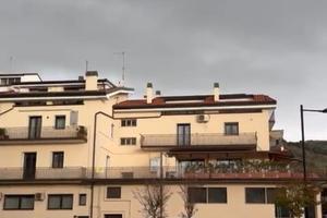 Mansarda ristrutturata con terrazzo in zona centra