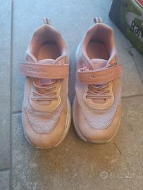 champion sneakers n.35