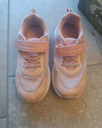 champion sneakers n.35