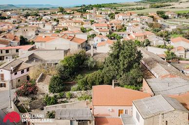 RIBASSO - Casa Indipendente con giardino e mansard