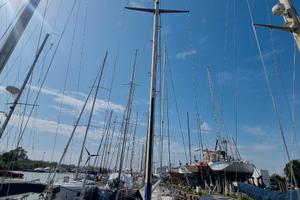 Albero Canclini poggiato in coperta circa 11.5mt