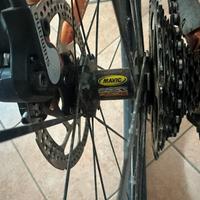 Bici MTB 26” forcella rigida Carbonio