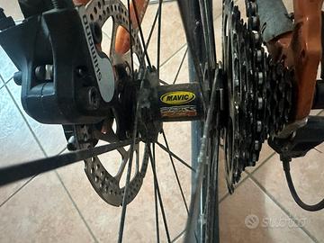 Bici MTB 26” forcella rigida Carbonio