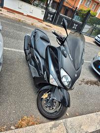 Yamaha T Max - 2006