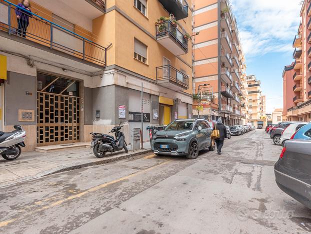 3 Vani Panoramico con terrazzo Oreto/Stazione