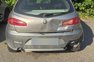 Alfa Romeo 147 1.6 twin spark solo commercianti 