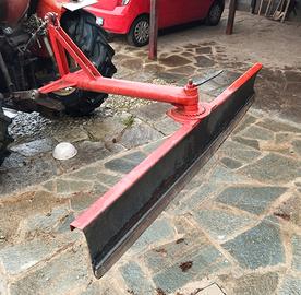 LAMA LIVELLATRICE-PALA SPAZZANEVE 2,70m ORIENTABIL