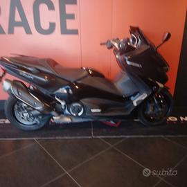 Yamaha T Max 530 DX (2017)