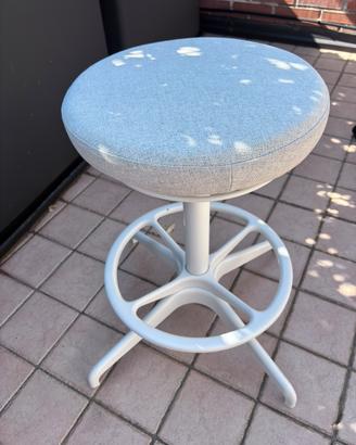 Sgabello IKEA con altezza regolabile